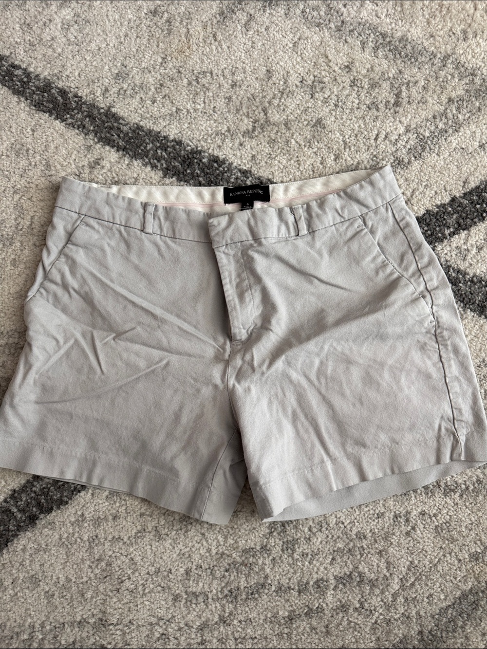 Banana Republic Light Gray Women’s Shorts - Tailored Bermuda Style